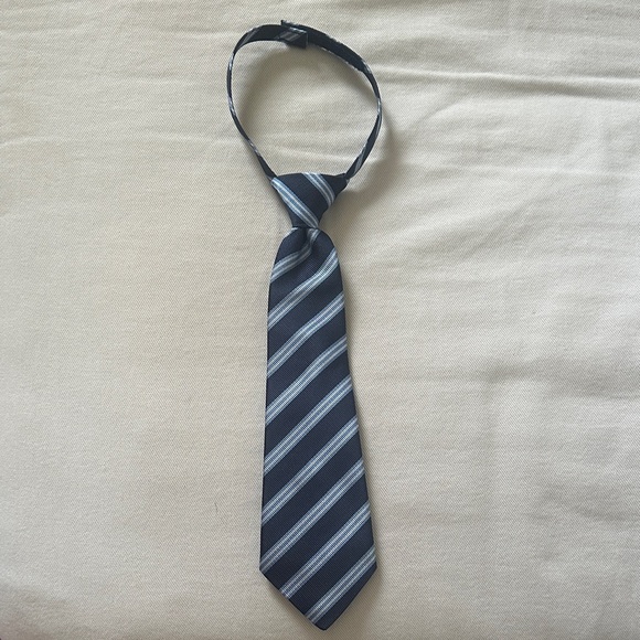Boys Baby Toddler Velcro Classic Striped Tie in Navy and Gray 0-24 Months - Picture 1 of 2